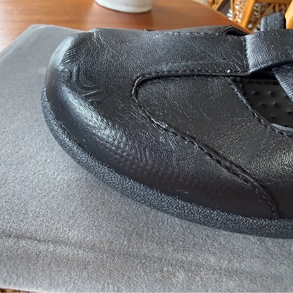 Petalia Girl’s Black Sienna Mary Jane Style Slip On Shoes Size 2